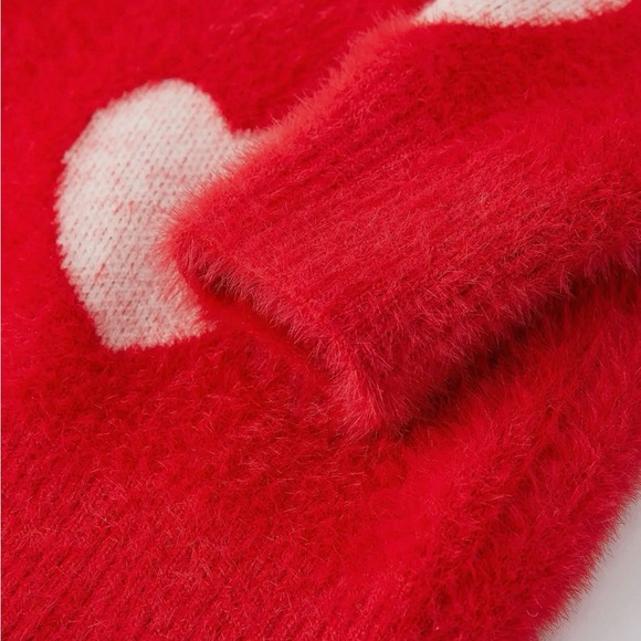 NEW Girls Valentines Hearts Pullover Sweater - Picture 4 of 5